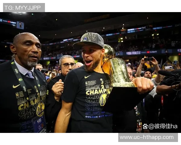 库里自2026年起展现卓越表现场均294分助攻66次三分44个真实命中率高达637